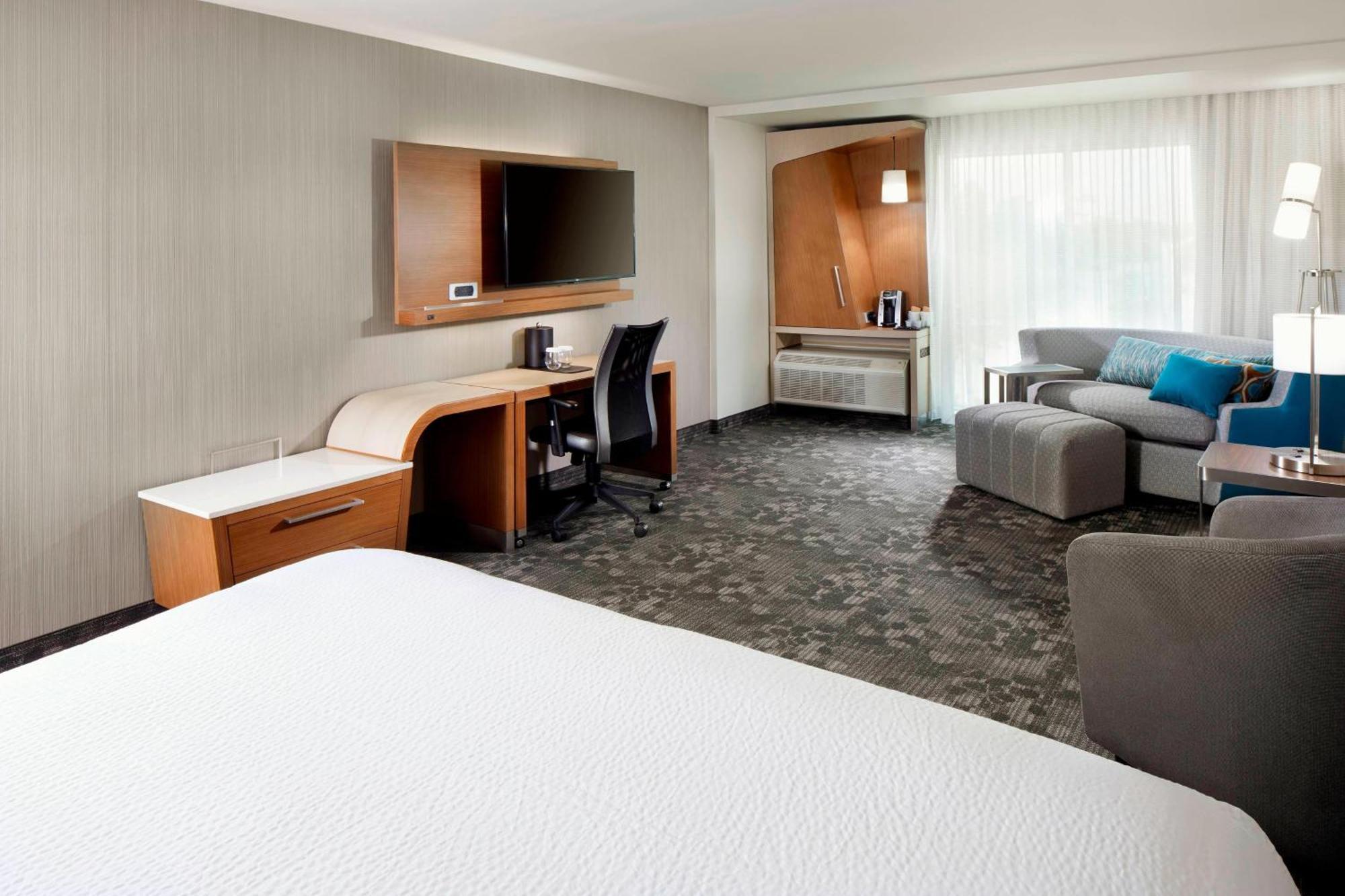 Courtyard By Marriott Houston Intercontinental Airport Hotel Eksteriør billede